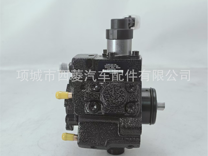 ZD30 0445010136 燃油泵