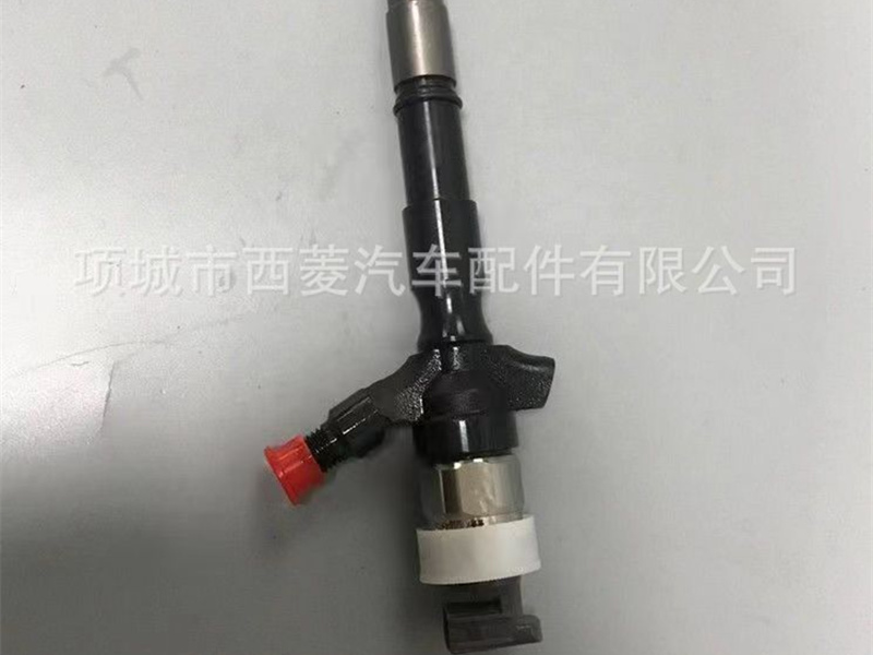 丰田海拉克斯 柴油喷油嘴