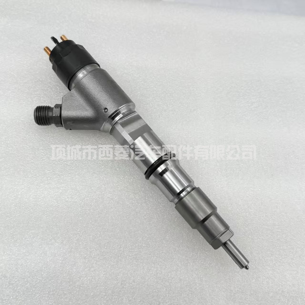 <strong>柴油喷油器总成0445120681喷油嘴</strong>