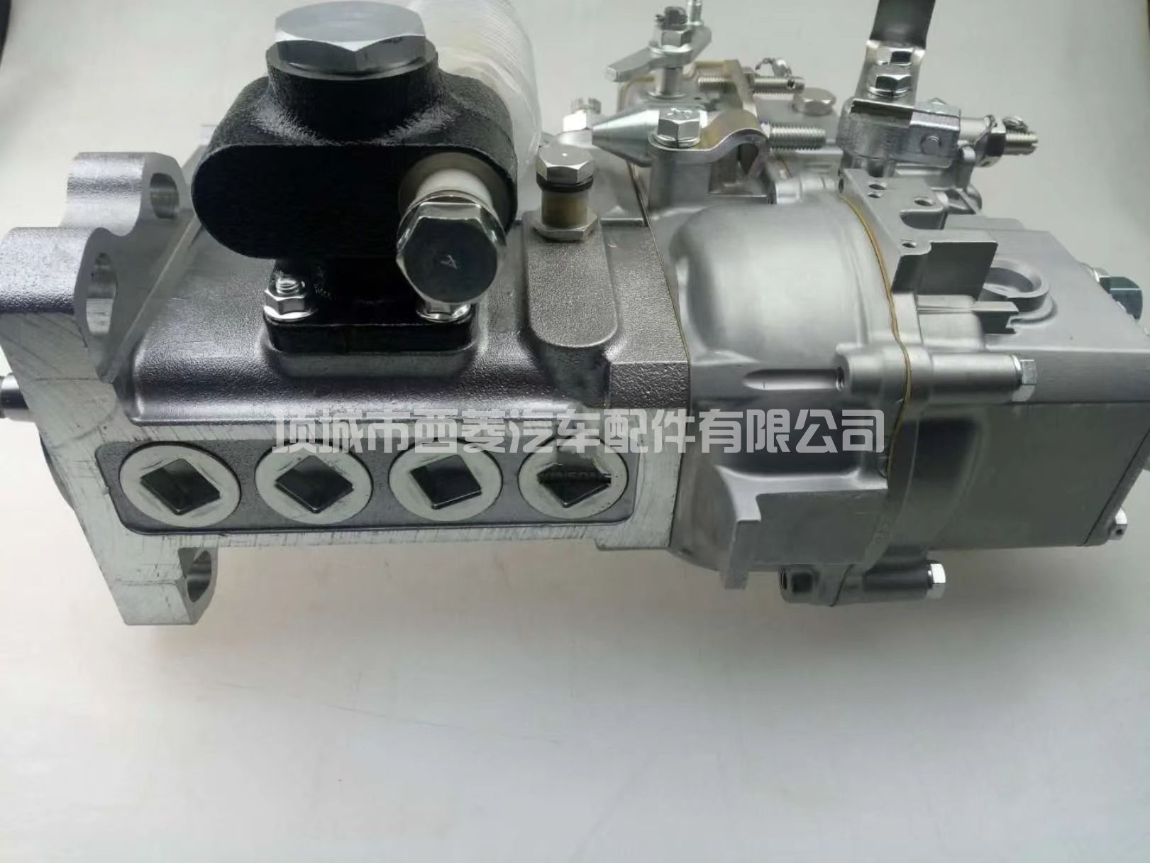 挖掘机配件PC60-7发动机4D95柴油燃油泵1014953414 6204-73-1340