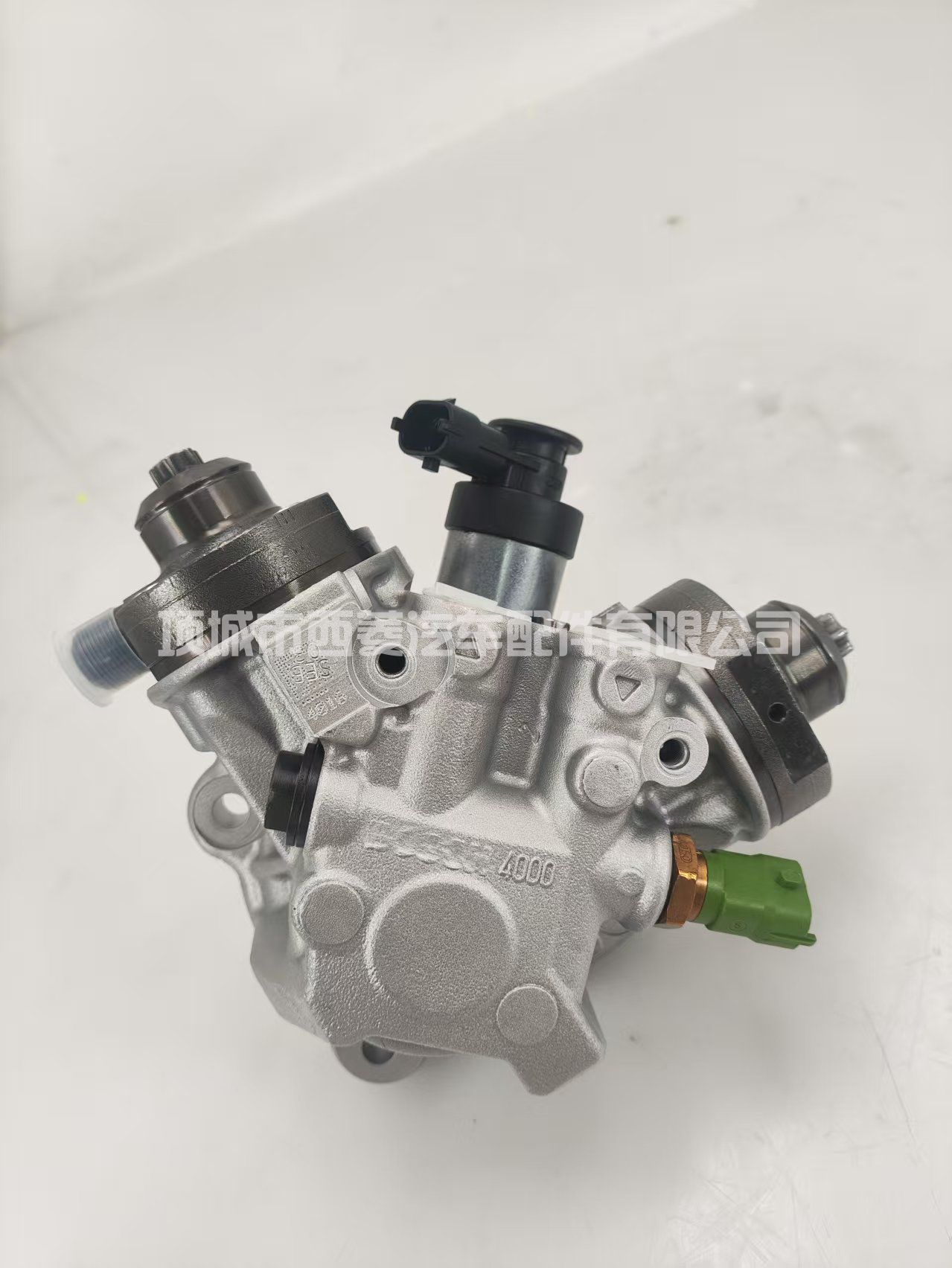 适用于沃尔沃31272896高压喷油泵总成0445010680燃油泵