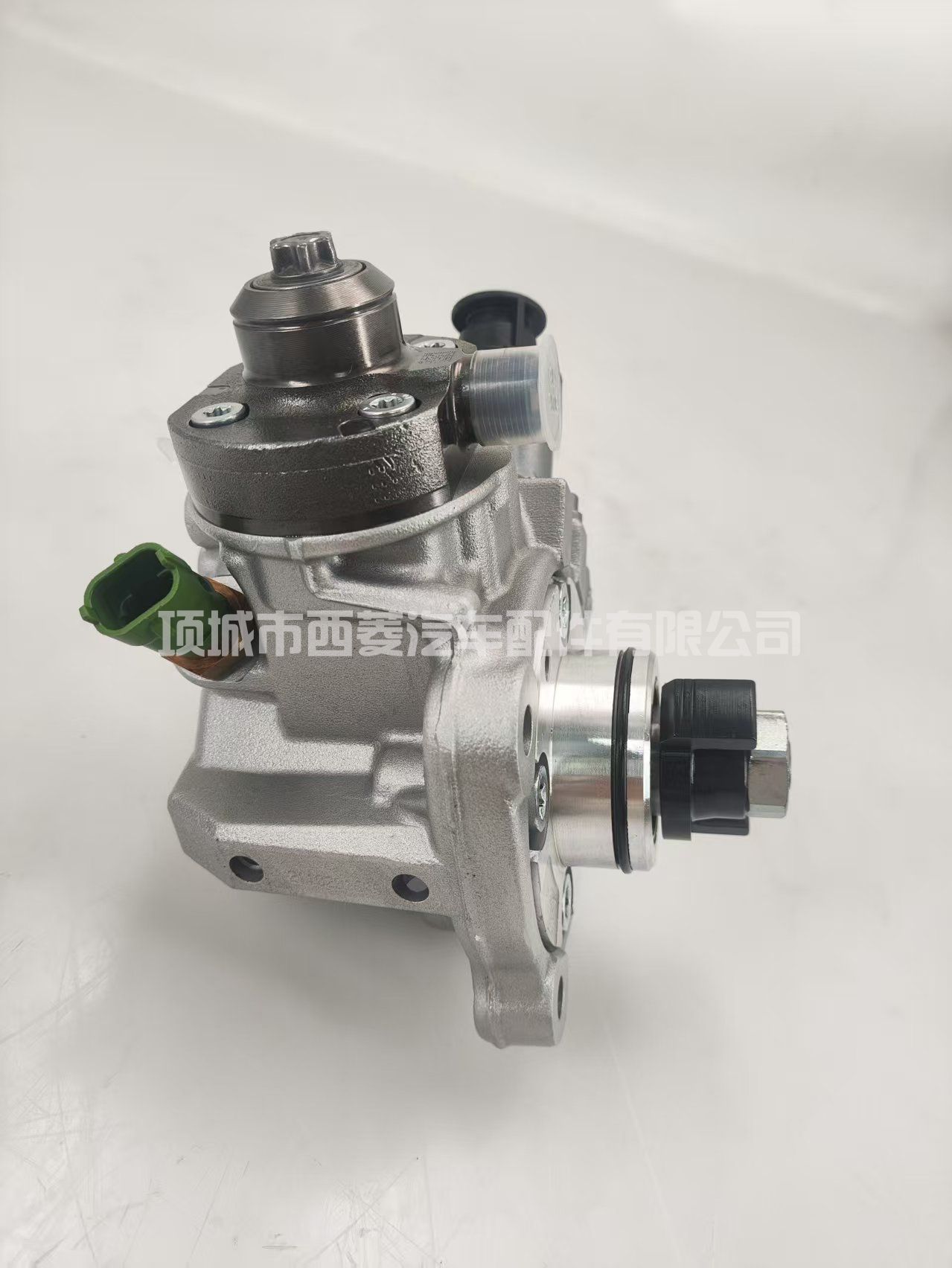 适用于沃尔沃31272896高压喷油泵总成0445010680燃油泵