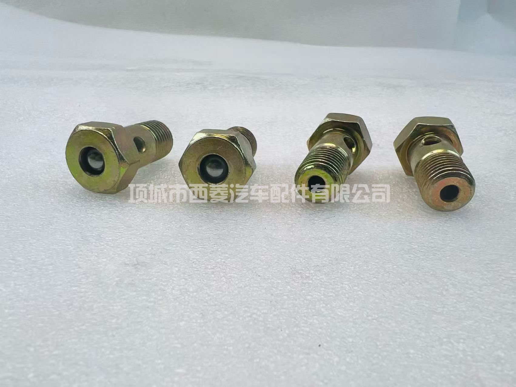 重卡发动机燃油系统配件 两孔回油溢油调节阀 1417413047