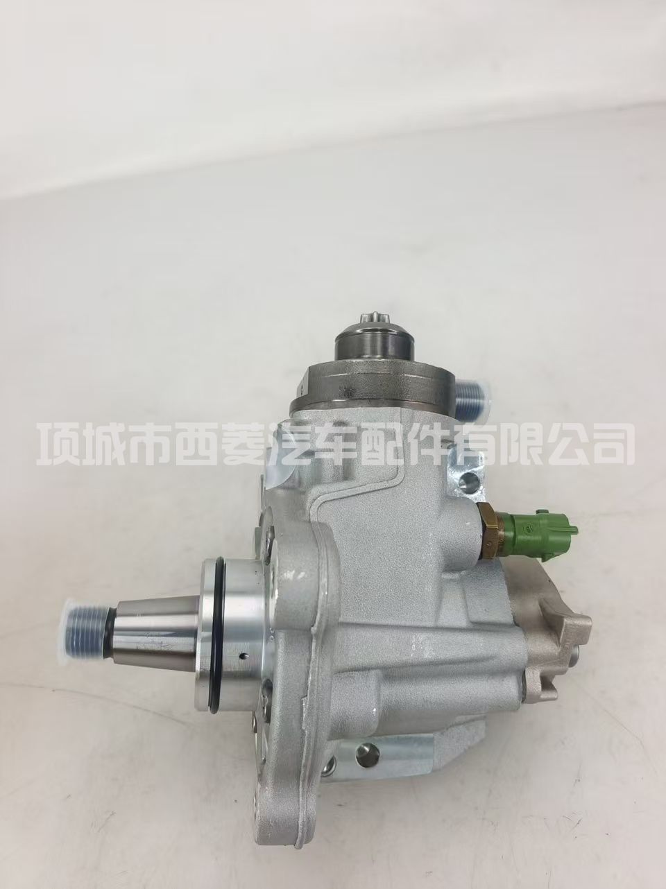 0445020506 马力燃油喷射泵，适