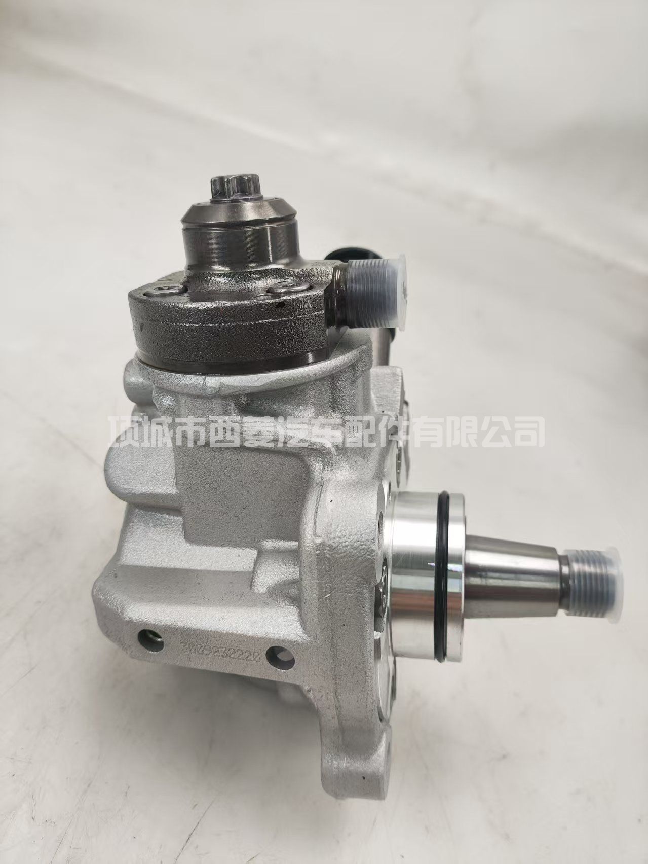 适用于大众和奥迪 A4 A5 A6 Q5 Q7 2.7 3.0 TDI 的燃油喷射泵 0445010659