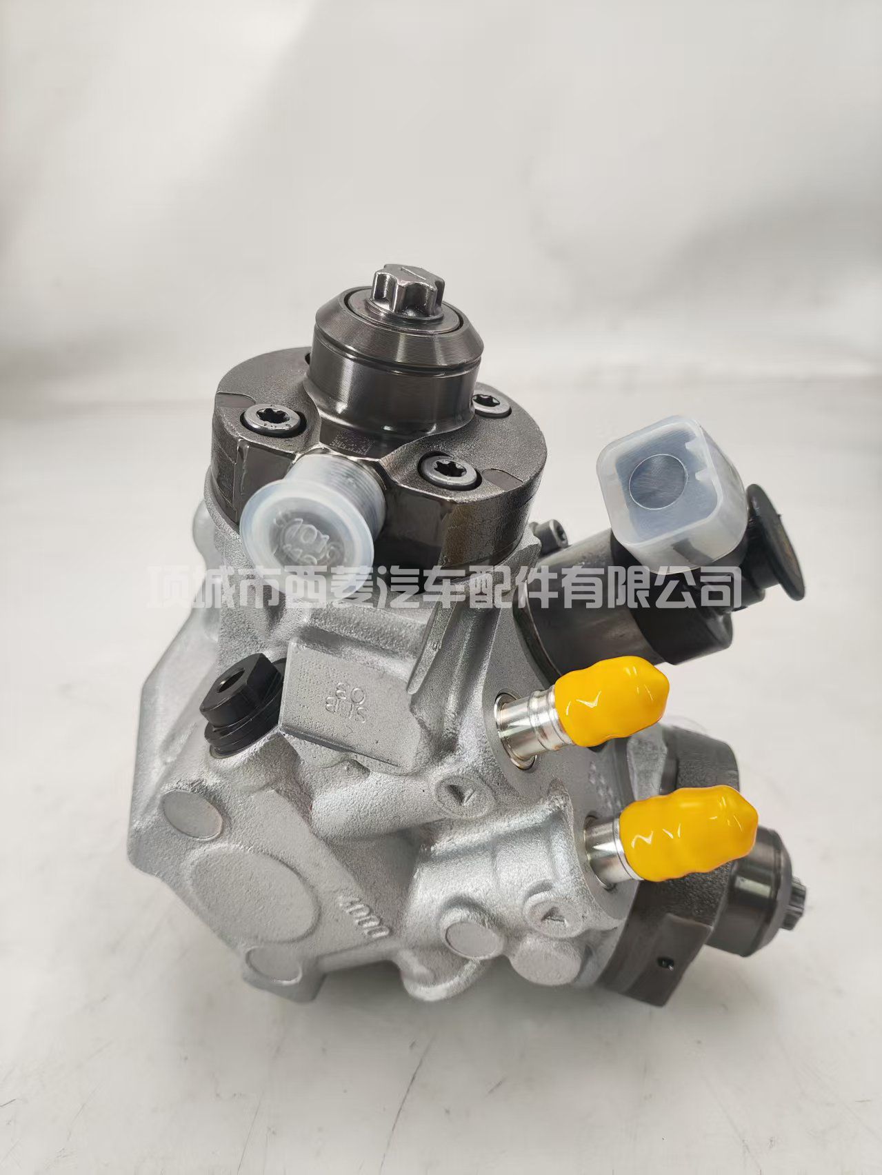 适用于大众和奥迪 A4 A5 A6 Q5 Q7 2.7 3.0 TDI 的燃油喷射泵 0445010659